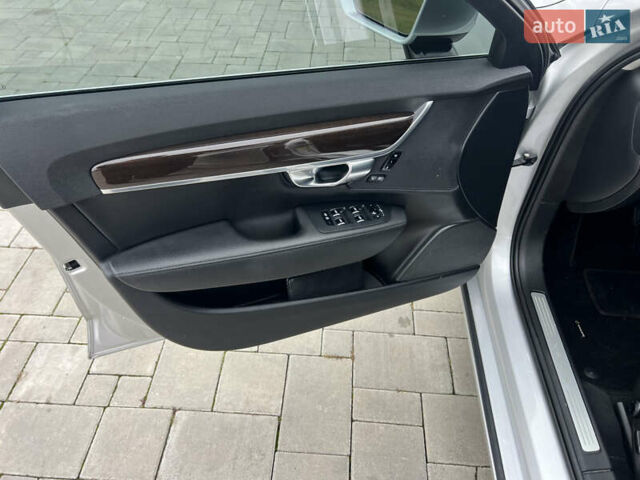 Серый Вольво С90, объемом двигателя 1.97 л и пробегом 115 тыс. км за 20400 $, фото 11 на Automoto.ua