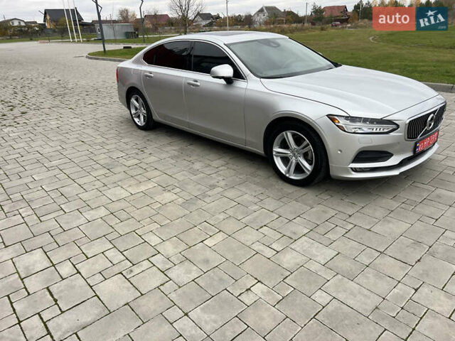 Серый Вольво С90, объемом двигателя 1.97 л и пробегом 115 тыс. км за 20400 $, фото 3 на Automoto.ua