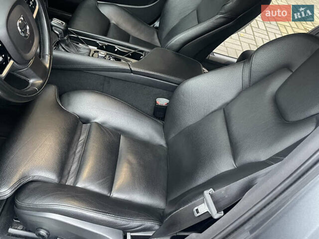 Серый Вольво С90, объемом двигателя 1.97 л и пробегом 398 тыс. км за 16800 $, фото 23 на Automoto.ua