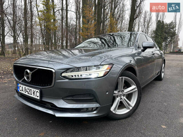Сірий Вольво S90, об'ємом двигуна 2 л та пробігом 100 тис. км за 25000 $, фото 4 на Automoto.ua