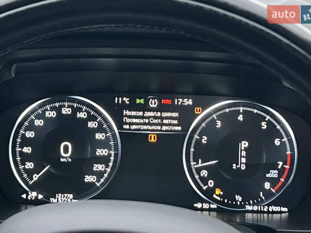 Вольво С90 2017 в Ивано-Франковске на Automoto.ua Серый Вольво С90, объемом двигателя 1.97 л и пробегом 121 тыс. км за 22000 $, фото 19 на Automoto.ua