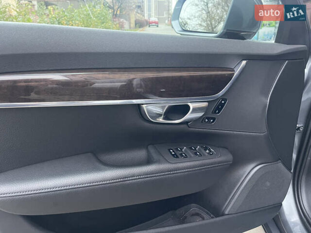 Серый Вольво С90, объемом двигателя 1.97 л и пробегом 398 тыс. км за 16800 $, фото 25 на Automoto.ua