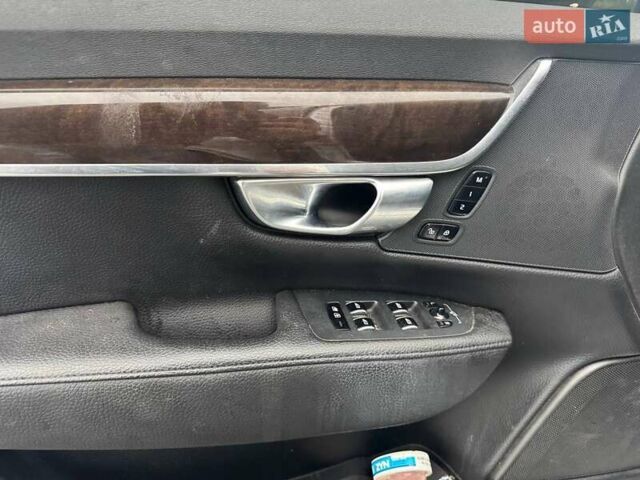 Серый Вольво С90, объемом двигателя 2 л и пробегом 159 тыс. км за 15500 $, фото 12 на Automoto.ua