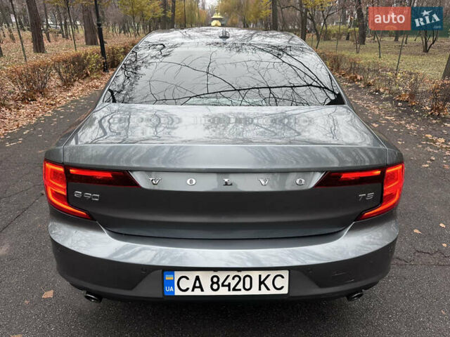 Сірий Вольво S90, об'ємом двигуна 2 л та пробігом 100 тис. км за 25000 $, фото 18 на Automoto.ua