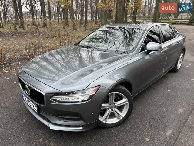 Сірий Вольво S90, об'ємом двигуна 2 л та пробігом 100 тис. км за 25000 $, фото 3 на Automoto.ua