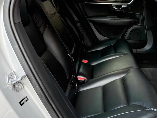 Сірий Вольво S90, об'ємом двигуна 2 л та пробігом 65 тис. км за 8700 $, фото 10 на Automoto.ua