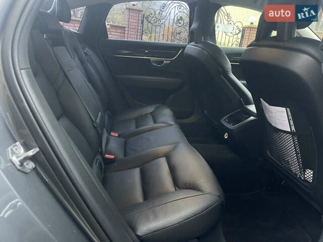 Серый Вольво С90, объемом двигателя 1.97 л и пробегом 398 тыс. км за 16800 $, фото 32 на Automoto.ua