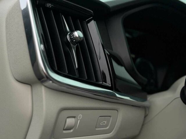 Серый Вольво С90, объемом двигателя 2 л и пробегом 171 тыс. км за 27200 $, фото 17 на Automoto.ua