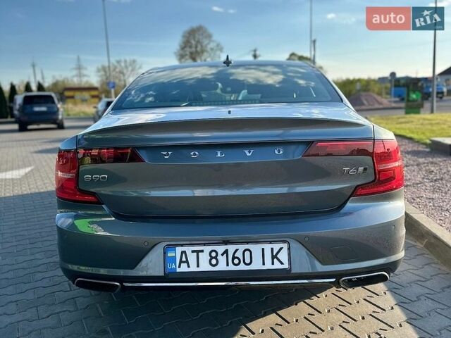 Серый Вольво С90, объемом двигателя 1.97 л и пробегом 168 тыс. км за 22000 $, фото 16 на Automoto.ua