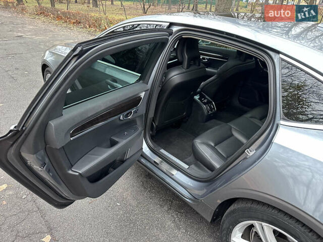 Сірий Вольво S90, об'ємом двигуна 2 л та пробігом 100 тис. км за 25000 $, фото 59 на Automoto.ua