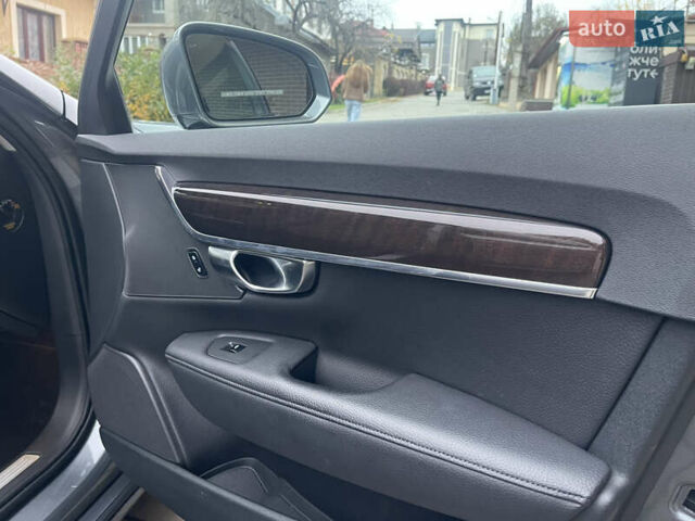 Серый Вольво С90, объемом двигателя 1.97 л и пробегом 398 тыс. км за 16800 $, фото 30 на Automoto.ua