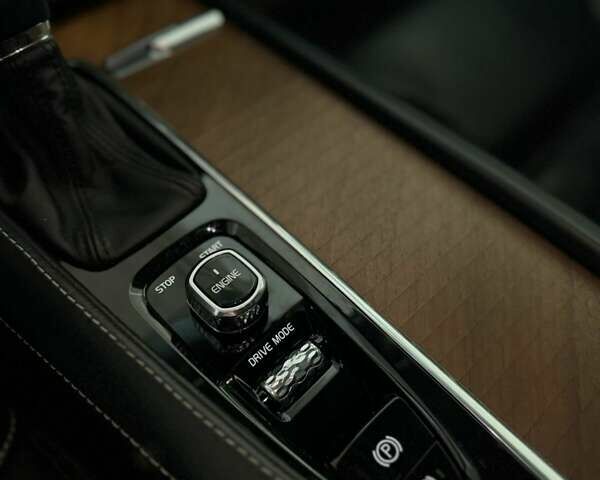 Сірий Вольво S90, об'ємом двигуна 1.97 л та пробігом 67 тис. км за 34500 $, фото 32 на Automoto.ua