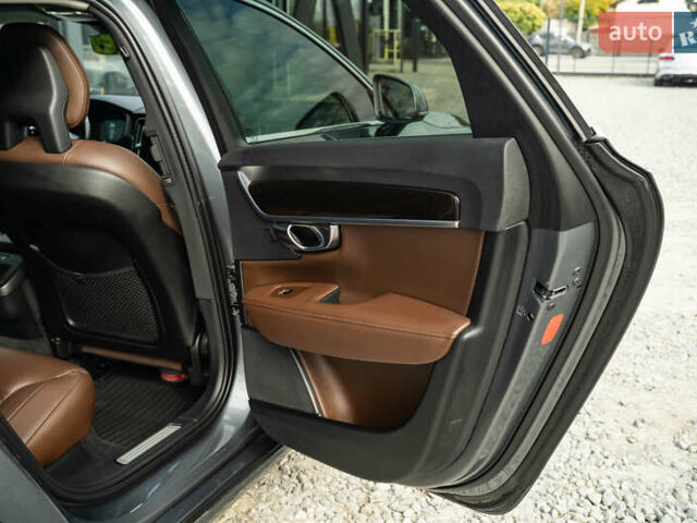 Вольво С90 2017 в Черновцах на Automoto.ua Серый Вольво С90, объемом двигателя 1.97 л и пробегом 189 тыс. км за 26900 $, фото 47 на Automoto.ua