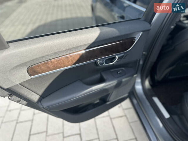 Сірий Вольво S90, об'ємом двигуна 1.97 л та пробігом 130 тис. км за 24200 $, фото 42 на Automoto.ua