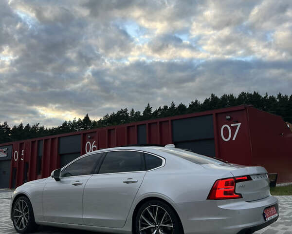 Серый Вольво С90, объемом двигателя 2 л и пробегом 148 тыс. км за 19600 $, фото 20 на Automoto.ua