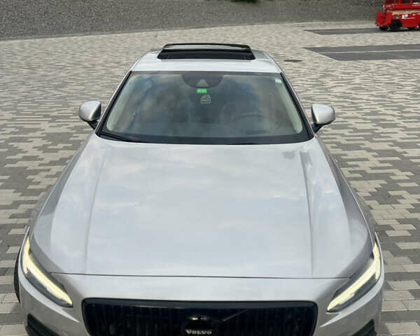 Сірий Вольво S90, об'ємом двигуна 2 л та пробігом 148 тис. км за 18999 $, фото 7 на Automoto.ua