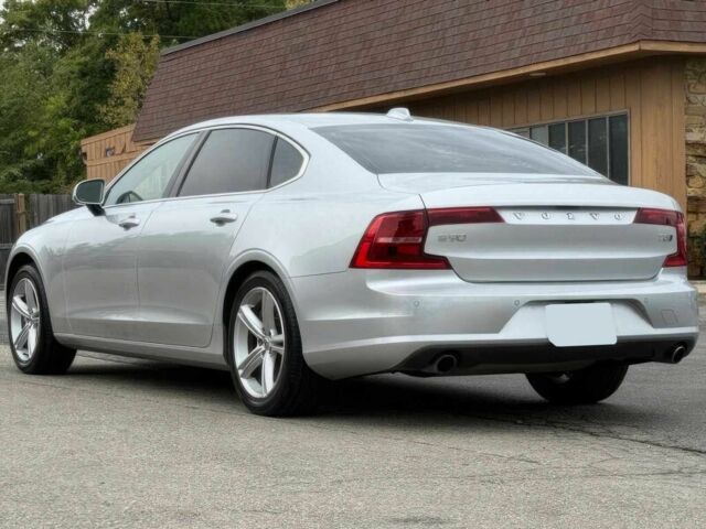 Сірий Вольво S90, об'ємом двигуна 2 л та пробігом 36 тис. км за 11600 $, фото 4 на Automoto.ua