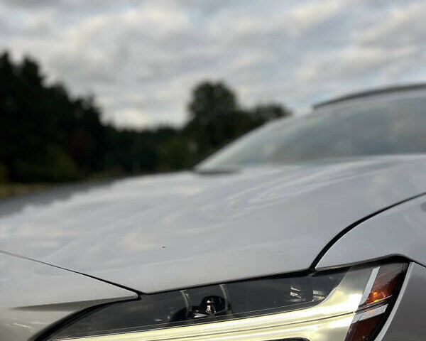 Сірий Вольво S90, об'ємом двигуна 2 л та пробігом 148 тис. км за 18999 $, фото 18 на Automoto.ua