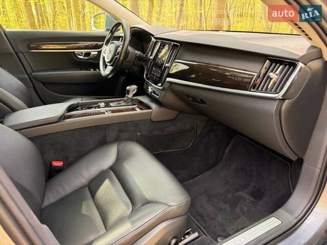 Серый Вольво С90, объемом двигателя 2 л и пробегом 269 тыс. км за 16900 $, фото 14 на Automoto.ua