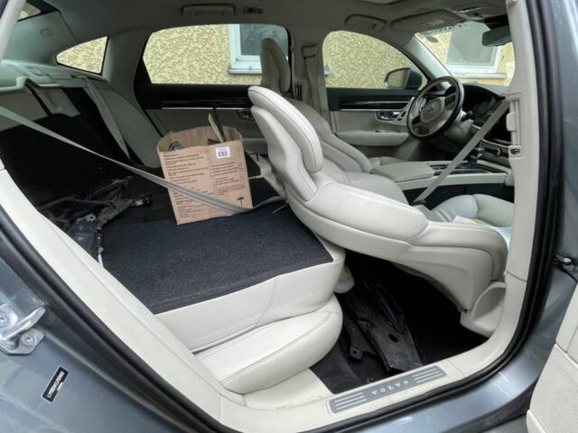 Серый Вольво С90, объемом двигателя 2 л и пробегом 104 тыс. км за 14000 $, фото 10 на Automoto.ua