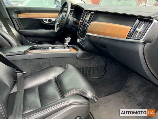 Сірий Вольво S90, об'ємом двигуна 2 л та пробігом 330 тис. км за 25000 $, фото 17 на Automoto.ua