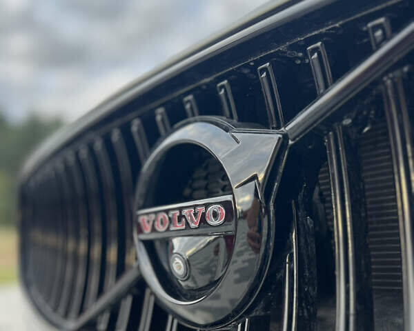 Сірий Вольво S90, об'ємом двигуна 2 л та пробігом 148 тис. км за 18999 $, фото 23 на Automoto.ua