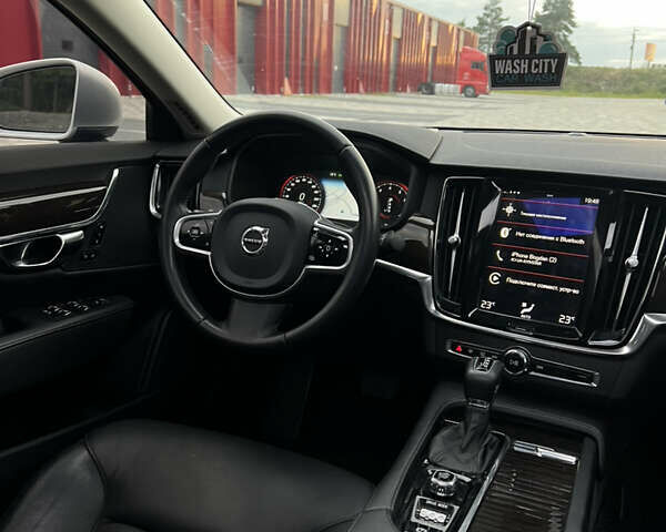 Сірий Вольво S90, об'ємом двигуна 2 л та пробігом 148 тис. км за 18999 $, фото 29 на Automoto.ua