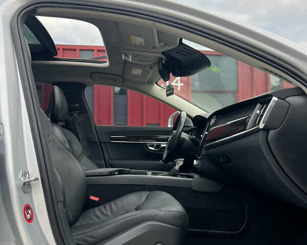 Сірий Вольво S90, об'ємом двигуна 2 л та пробігом 148 тис. км за 18999 $, фото 37 на Automoto.ua