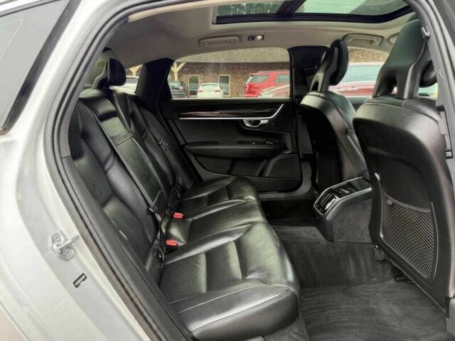 Сірий Вольво S90, об'ємом двигуна 2 л та пробігом 36 тис. км за 11600 $, фото 10 на Automoto.ua