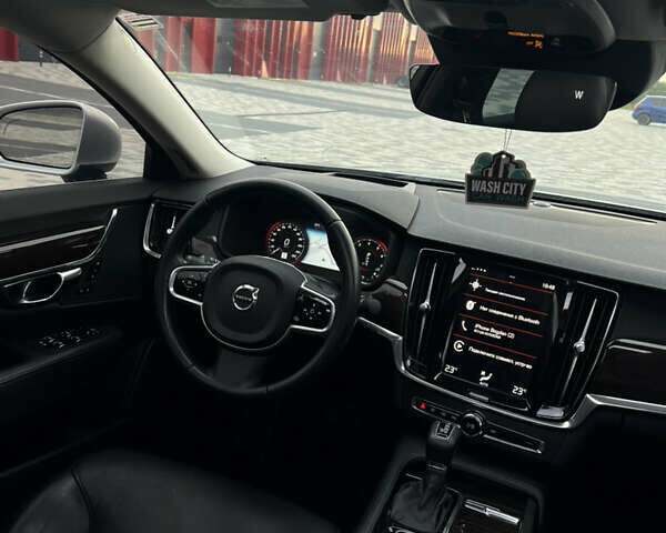 Сірий Вольво S90, об'ємом двигуна 2 л та пробігом 148 тис. км за 18999 $, фото 28 на Automoto.ua