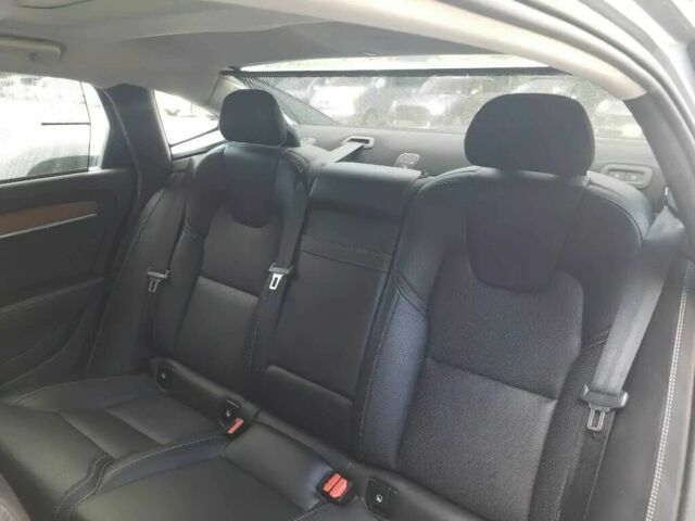 Сірий Вольво S90, об'ємом двигуна 2 л та пробігом 35 тис. км за 16800 $, фото 16 на Automoto.ua
