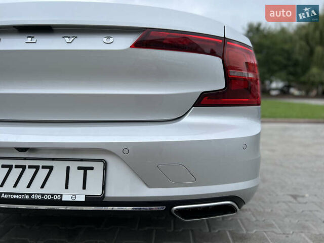 Серый Вольво С90, объемом двигателя 1.97 л и пробегом 48 тыс. км за 40000 $, фото 4 на Automoto.ua