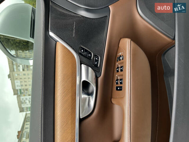 Серый Вольво С90, объемом двигателя 1.97 л и пробегом 48 тыс. км за 40000 $, фото 16 на Automoto.ua