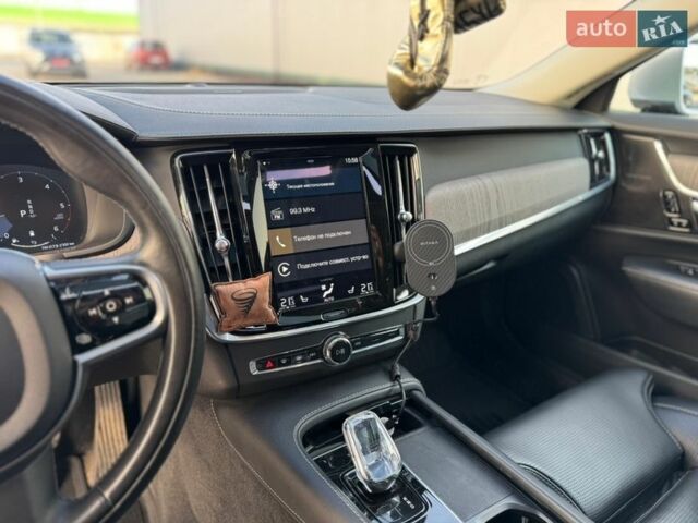 Серый Вольво С90, объемом двигателя 1.97 л и пробегом 170 тыс. км за 38999 $, фото 37 на Automoto.ua