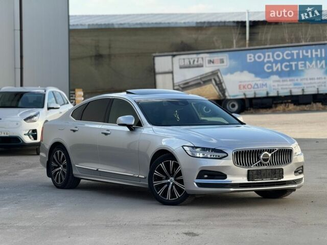 Серый Вольво С90, объемом двигателя 1.97 л и пробегом 170 тыс. км за 38999 $, фото 2 на Automoto.ua