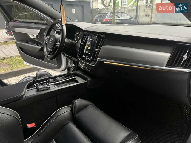 Серый Вольво С90, объемом двигателя 1.97 л и пробегом 114 тыс. км за 28500 $, фото 27 на Automoto.ua