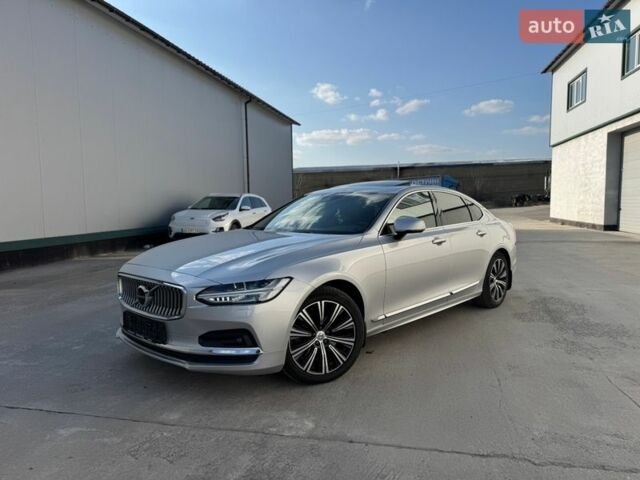 Серый Вольво С90, объемом двигателя 1.97 л и пробегом 170 тыс. км за 38999 $, фото 4 на Automoto.ua