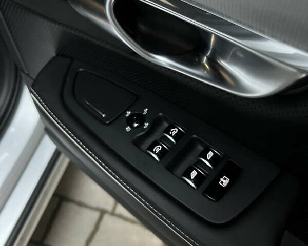 Серый Вольво С90, объемом двигателя 1.97 л и пробегом 114 тыс. км за 28500 $, фото 75 на Automoto.ua