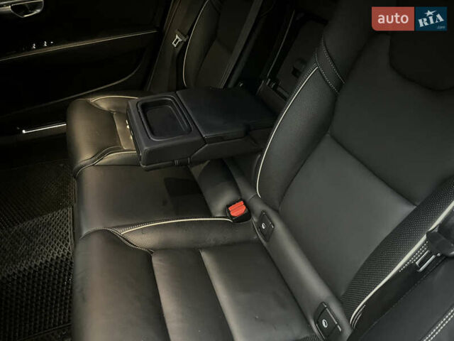 Серый Вольво С90, объемом двигателя 1.97 л и пробегом 114 тыс. км за 28500 $, фото 66 на Automoto.ua