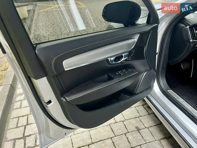 Серый Вольво С90, объемом двигателя 1.97 л и пробегом 114 тыс. км за 28500 $, фото 18 на Automoto.ua