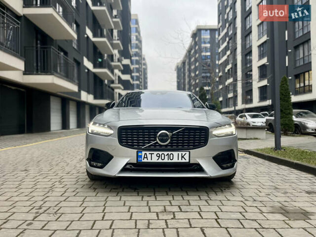 Серый Вольво С90, объемом двигателя 1.97 л и пробегом 114 тыс. км за 28500 $, фото 3 на Automoto.ua