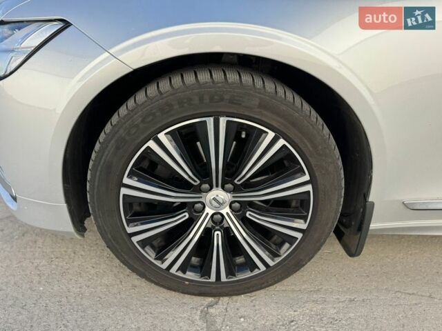 Серый Вольво С90, объемом двигателя 1.97 л и пробегом 170 тыс. км за 38999 $, фото 28 на Automoto.ua