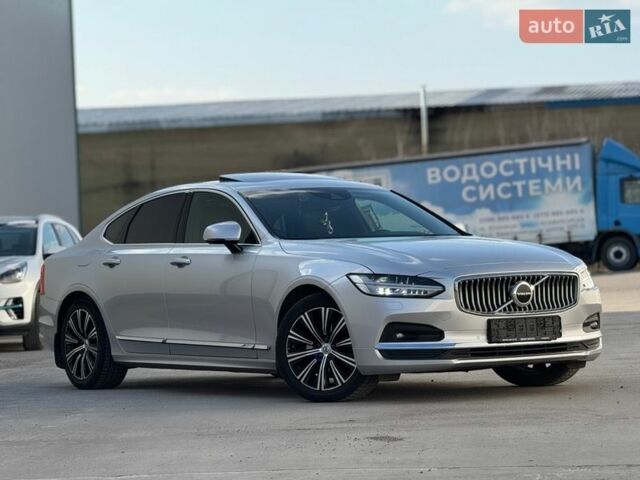 Серый Вольво С90, объемом двигателя 1.97 л и пробегом 170 тыс. км за 38999 $, фото 1 на Automoto.ua