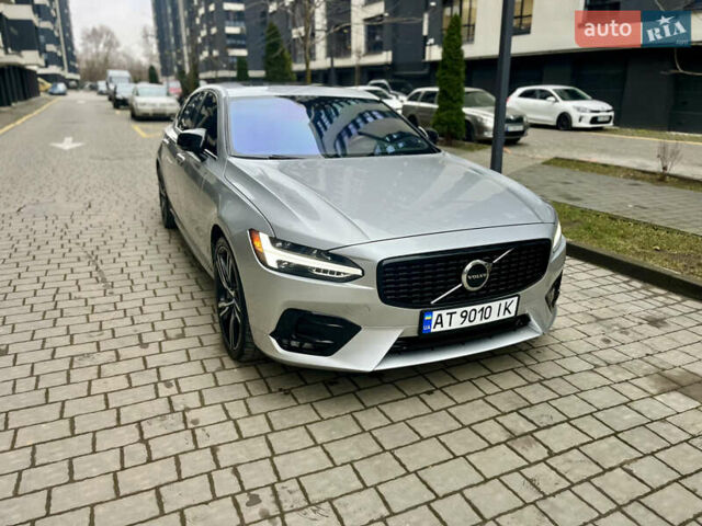 Серый Вольво С90, объемом двигателя 1.97 л и пробегом 114 тыс. км за 28500 $, фото 1 на Automoto.ua