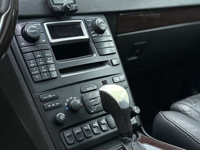 Сірий Вольво S90, об'ємом двигуна 2.4 л та пробігом 292 тис. км за 5999 $, фото 9 на Automoto.ua