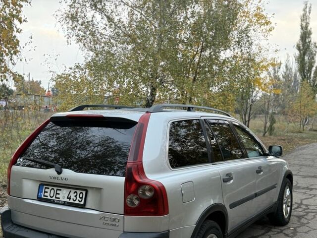 Сірий Вольво S90, об'ємом двигуна 2.4 л та пробігом 292 тис. км за 5999 $, фото 1 на Automoto.ua