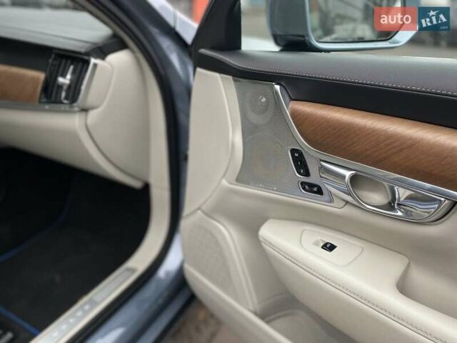 Синий Вольво С90, объемом двигателя 1.97 л и пробегом 186 тыс. км за 25000 $, фото 20 на Automoto.ua