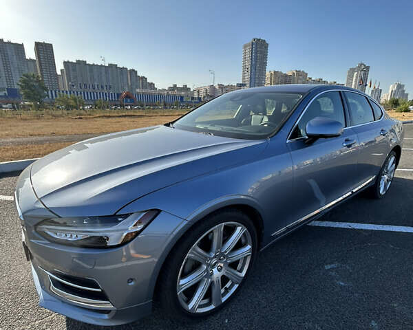 Синій Вольво S90, об'ємом двигуна 2 л та пробігом 49 тис. км за 31299 $, фото 4 на Automoto.ua