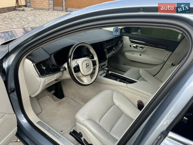 Синій Вольво S90, об'ємом двигуна 1.97 л та пробігом 143 тис. км за 27150 $, фото 2 на Automoto.ua