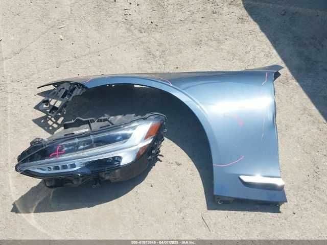 Синий Вольво С90, объемом двигателя 2 л и пробегом 18 тыс. км за 9800 $, фото 10 на Automoto.ua